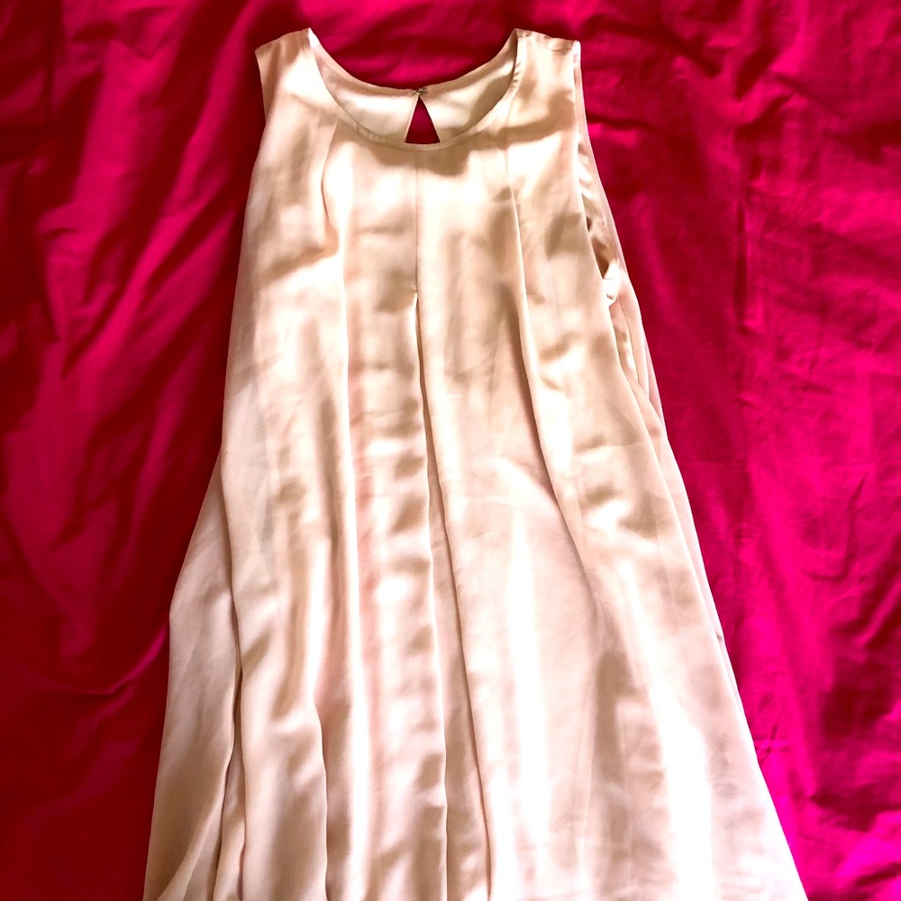 Flowy Peach/Light-Pink Summery Dress